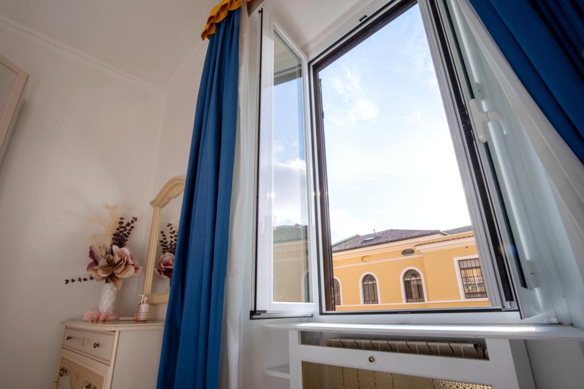 Apartamento Elegantis Valentina - 1 Minute Walk To Vatican Museums Roma
